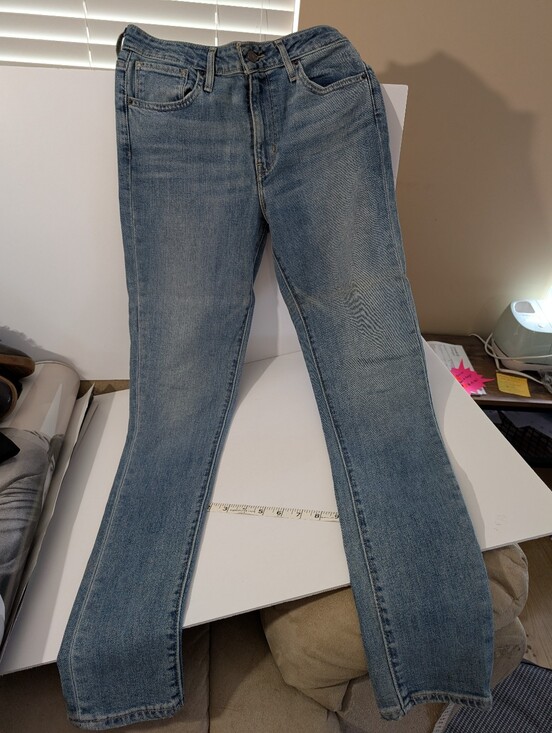 Levi's Denim - Classic Levi's Blue Women's Skinny Jeans, size28